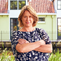 Loes - Integrative Psychotherapy, Hypnotherapy and Counselling