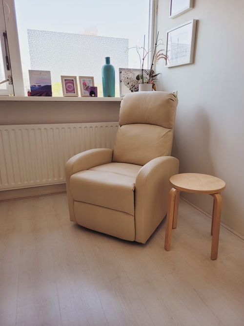 EMDR-hypno-psycho therapist, NLP practitioner, Breathwork, energetic therapist in Zaandam