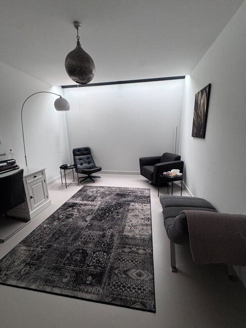 Psychologist, Counselor, Therapist, Hypnotherapy, EMDR, Career Counseling, experienced in supporting international clients and expats nearby Amsterdam in Vinkeveen Psychologist, Counselor, Therapist, Hypnotherapy, EMDR, Career Counseling, experienced in supporting international clients and expats nearby Amsterdam in Vinkeveen